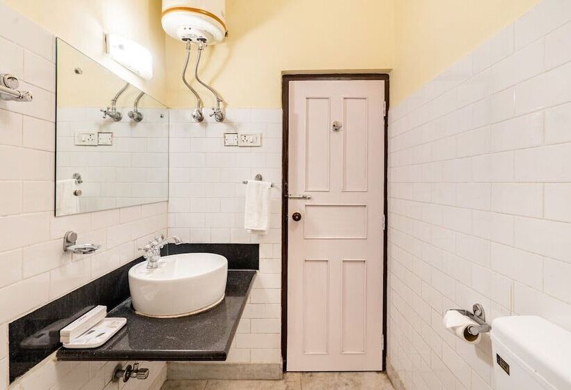 בית מלון כפרי Summit Tashigang Resort