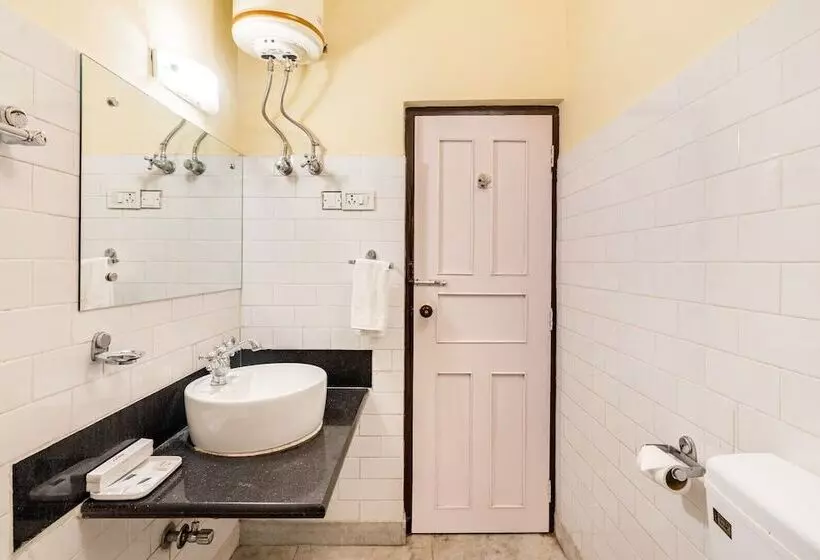 Hotelli Summit Tashigang Resort