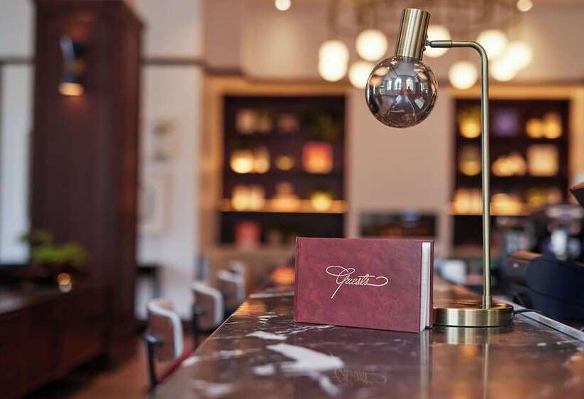 فندق The Postmark