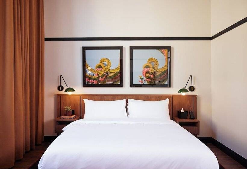 فندق The Postmark