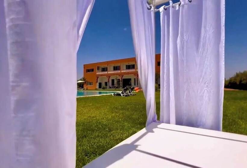 بنسيون Domaine Bahi