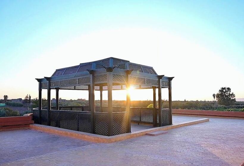 بنسيون Domaine Bahi