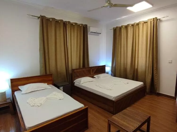 Aurora Beach Hotel Nungwi