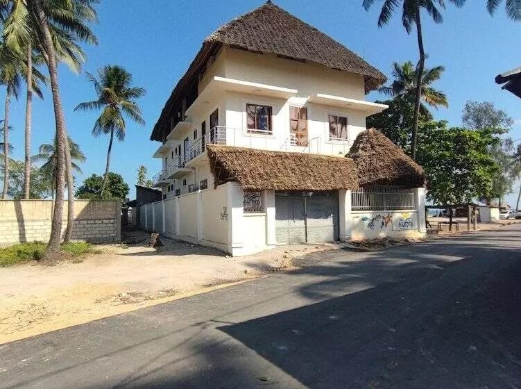 Aurora Beach Hotel Nungwi