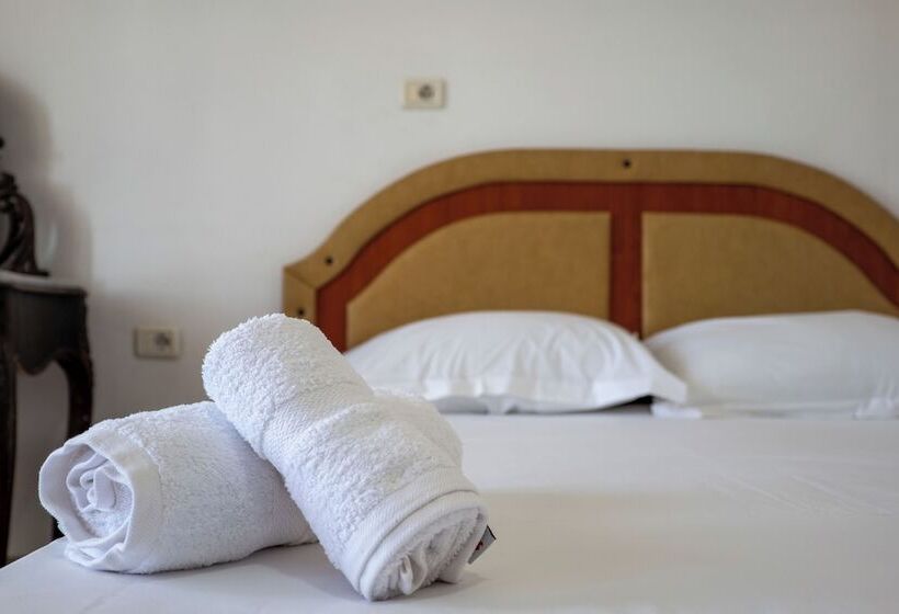 ホテル Horizon Ksamil