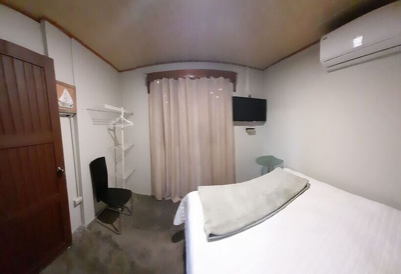 Общежитие Indigo House