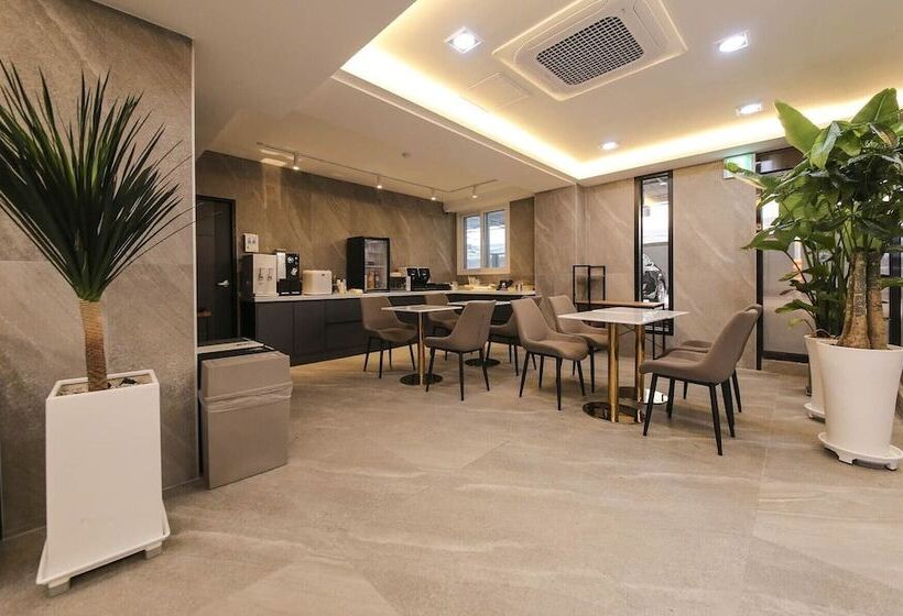 Browndot Hotel Gwangju Pungam