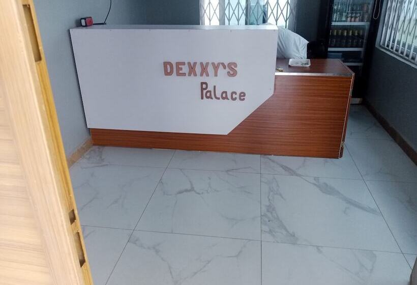 호텔 Dexxy's Palace