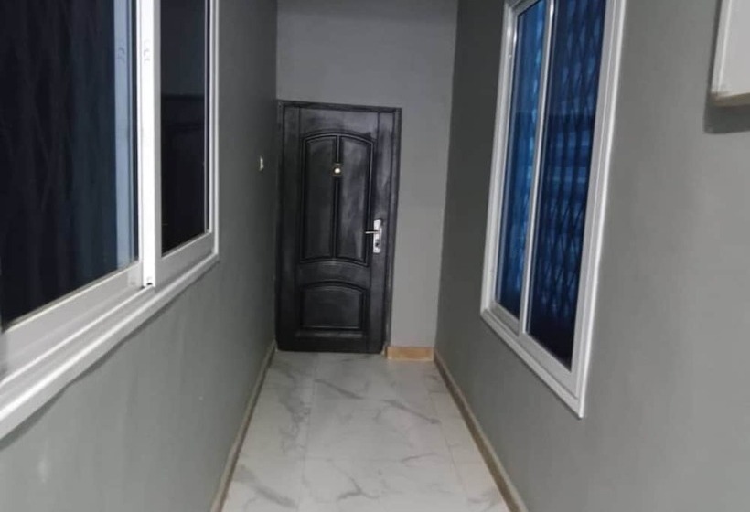 호텔 Dexxy's Palace