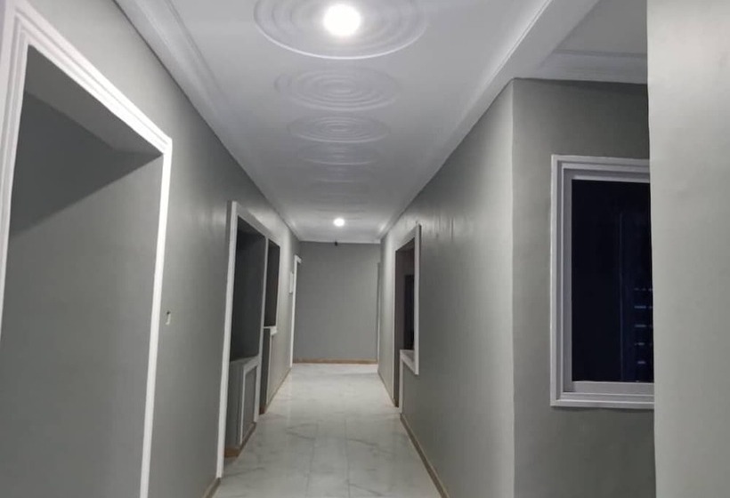 호텔 Dexxy's Palace