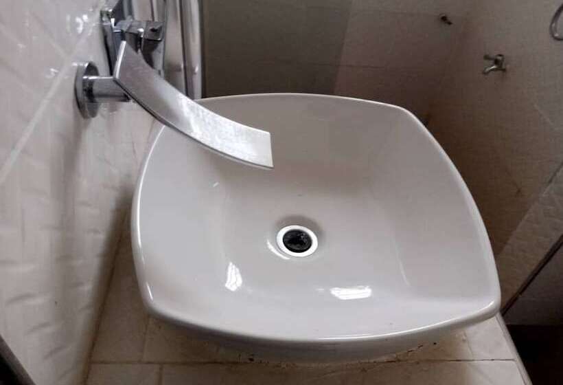 호텔 Dexxy's Palace