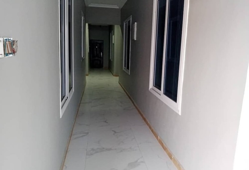 호텔 Dexxy's Palace