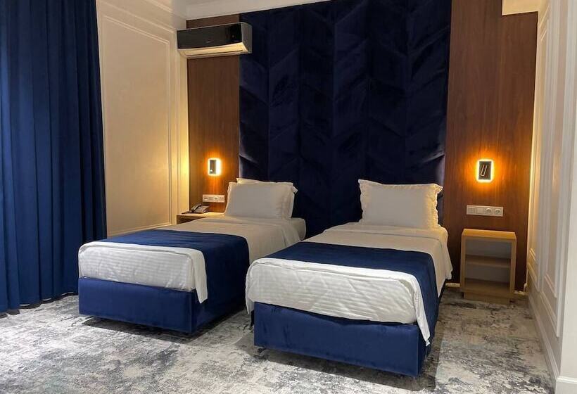 Hotel Friday Old City