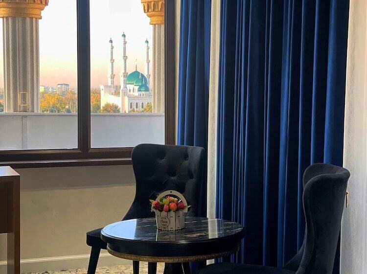 Hotel Friday Old City