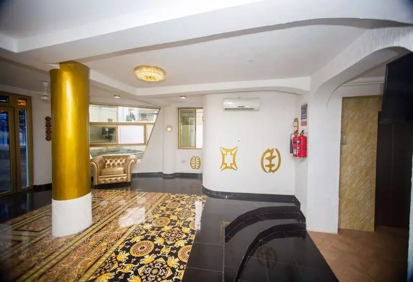 ホテル Gold Plaza