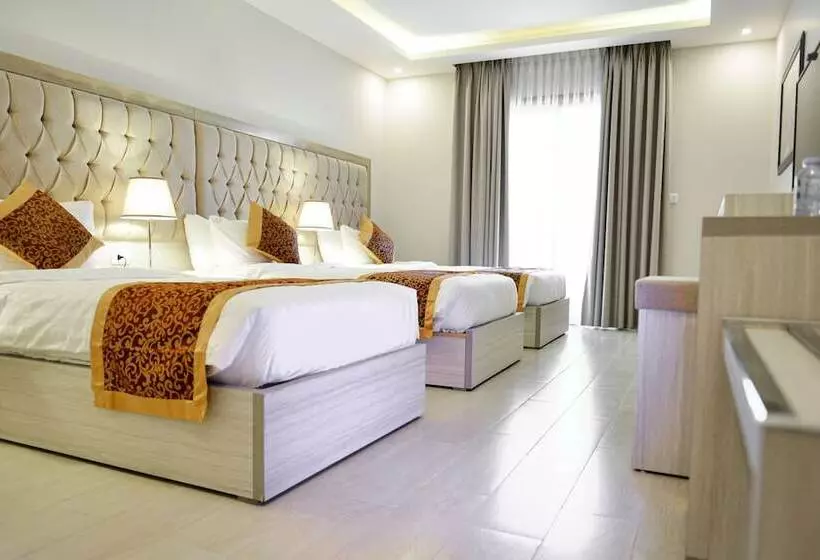 هتل Petra Premium