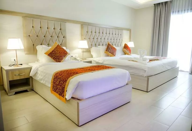 هتل Petra Premium