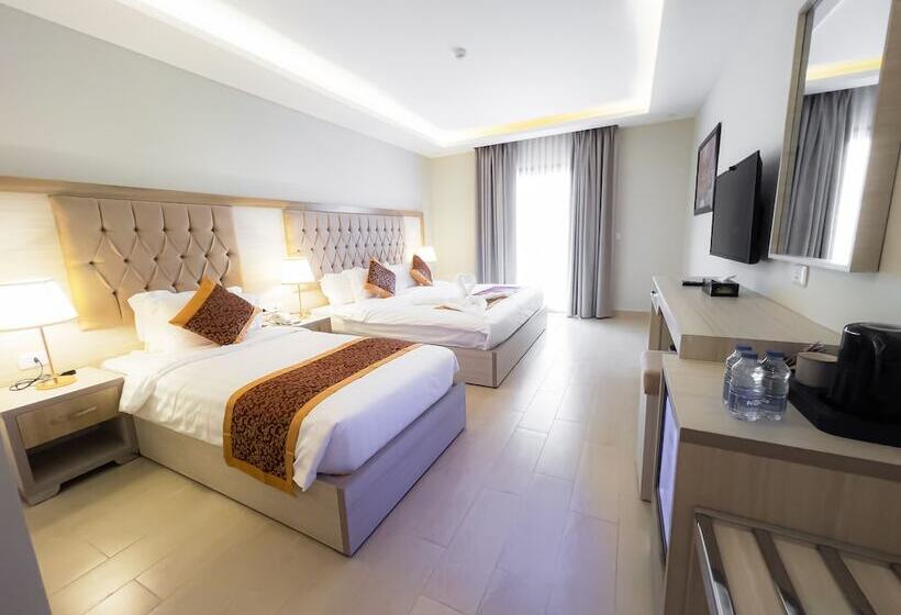 هتل Petra Premium