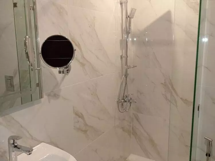 هتل Petra Premium