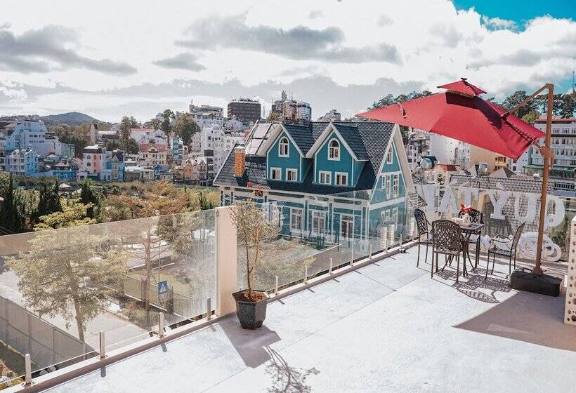 هتل Quy Tai Premium