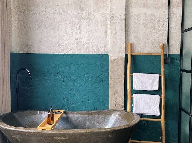 בית מלון כפרי Sundays Cafe &