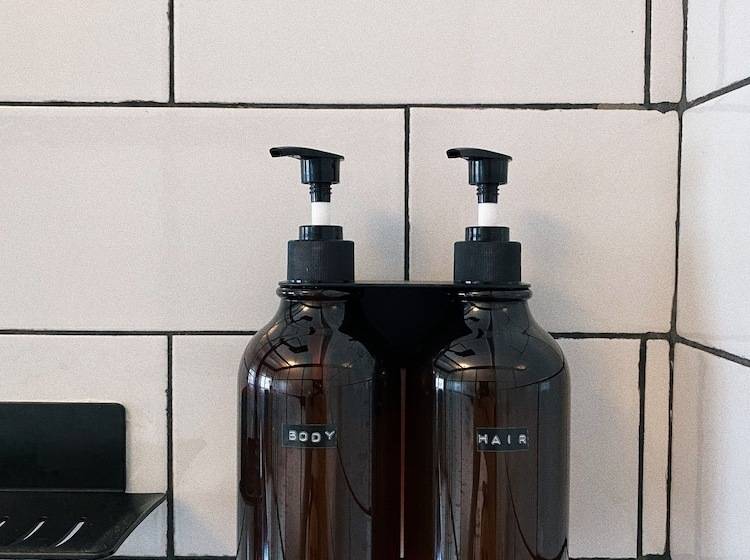 בית מלון כפרי Sundays Cafe &