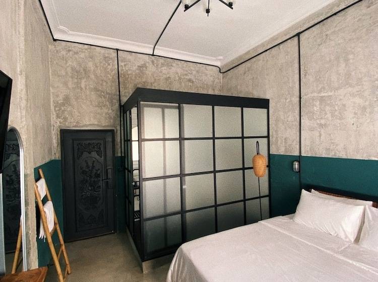 בית מלון כפרי Sundays Cafe &