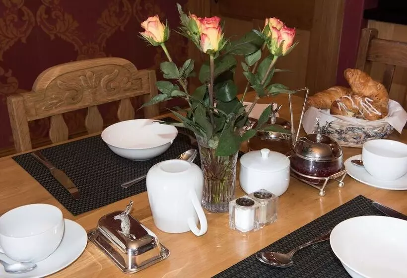 Aamiaismajoitus (B&B) Bishopcleugh Guest House