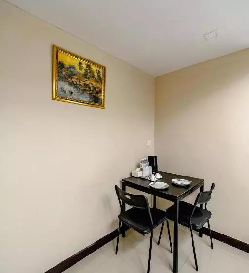 هتل Gold Airport Suites
