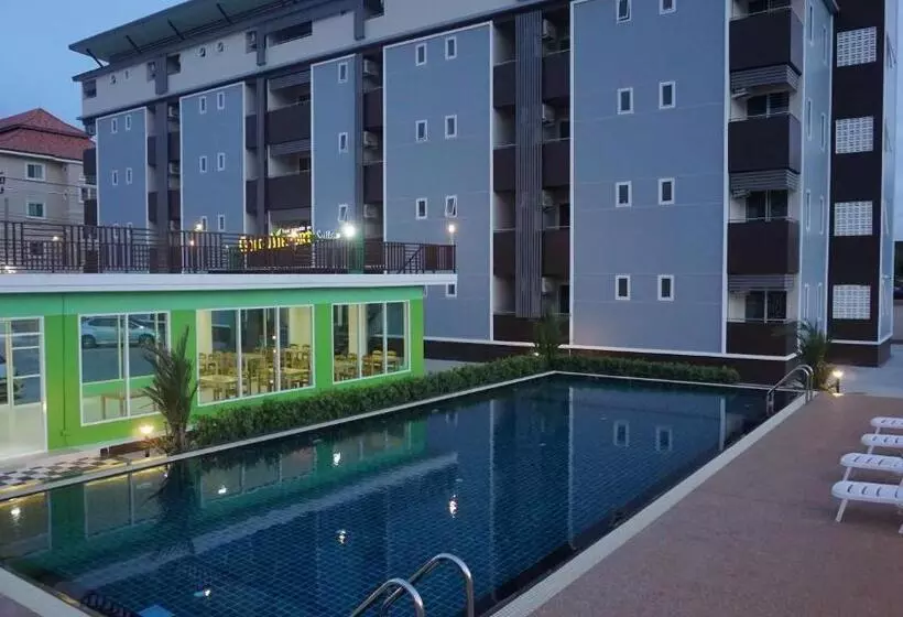 هتل Gold Airport Suites