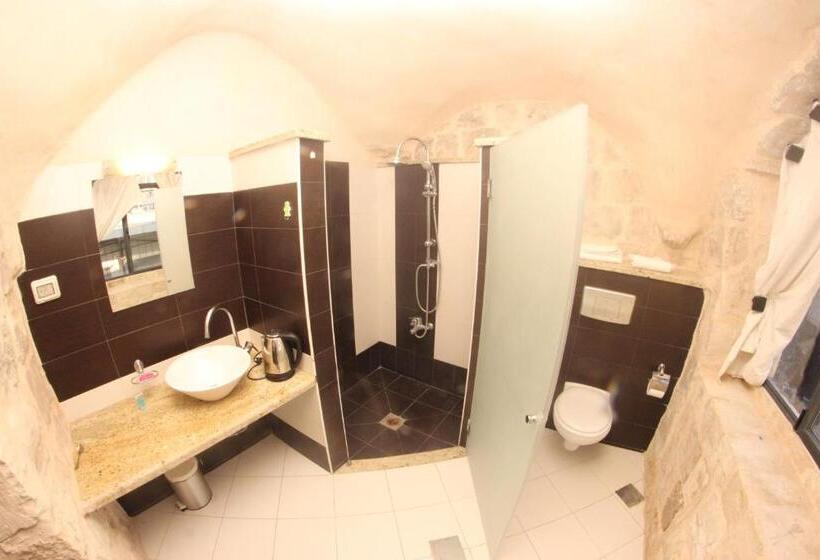 هتل Khan Alwakala