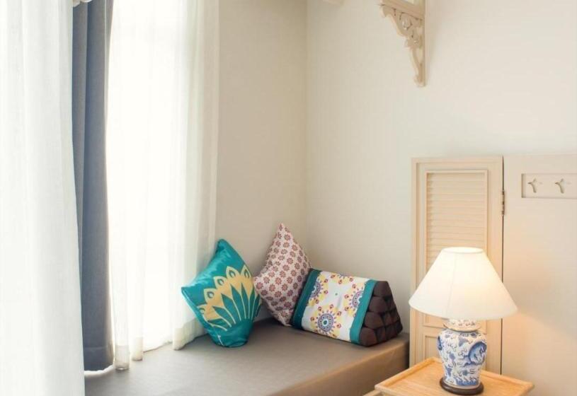 בית מלון כפרי Panphuree Residence   Sha Extra Plus