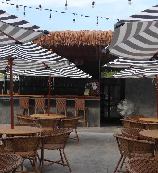 בית מלון כפרי Panphuree Residence   Sha Extra Plus