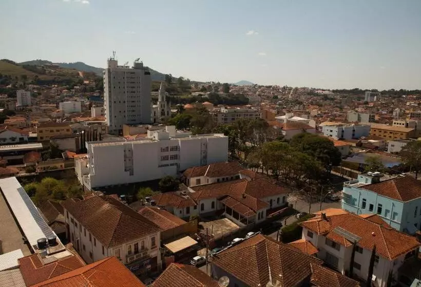 Hotelli Real Palace