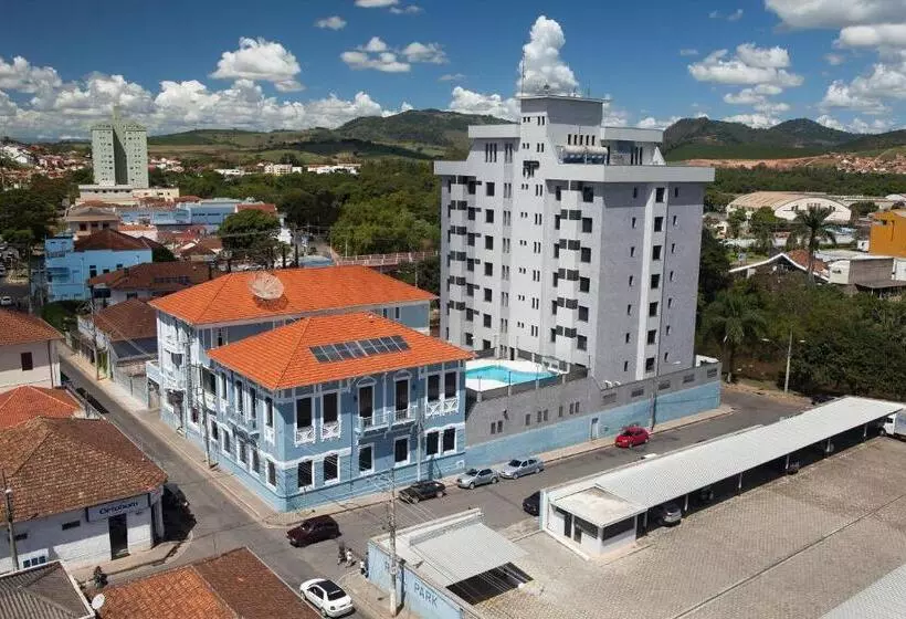 Hotelli Real Palace