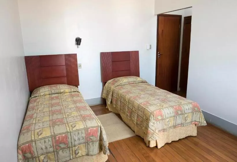 Hotelli Real Palace