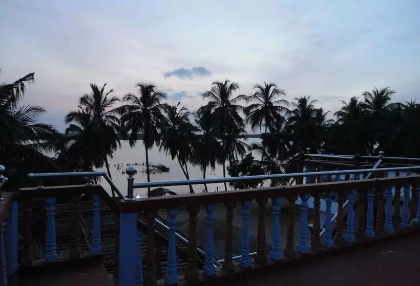 Sunnyfish Hotel & Resort