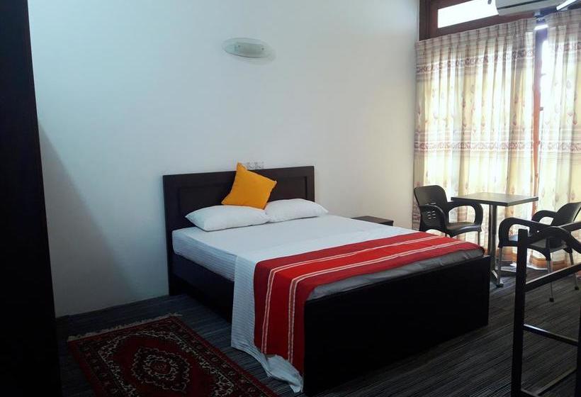 Hotel Yoho Taskans Villa