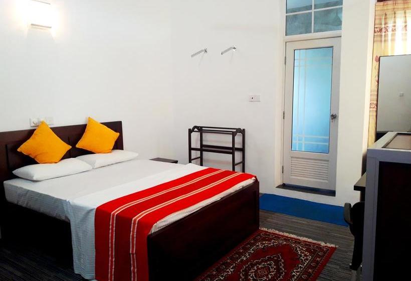 Hotel Yoho Taskans Villa