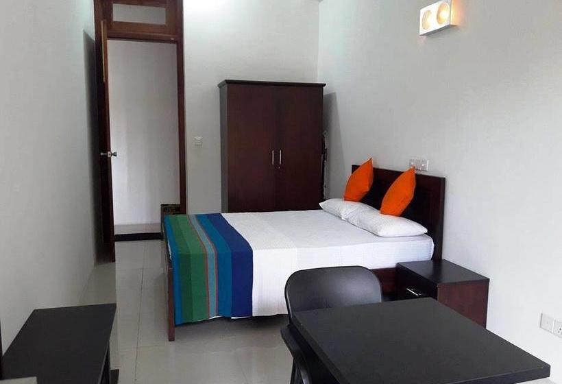 Hotel Yoho Taskans Villa