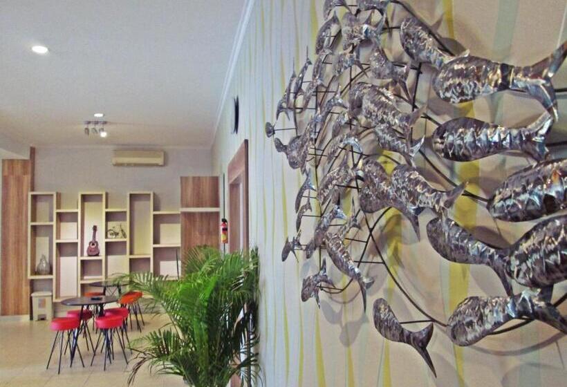 בית מלון כפרי The Alley City