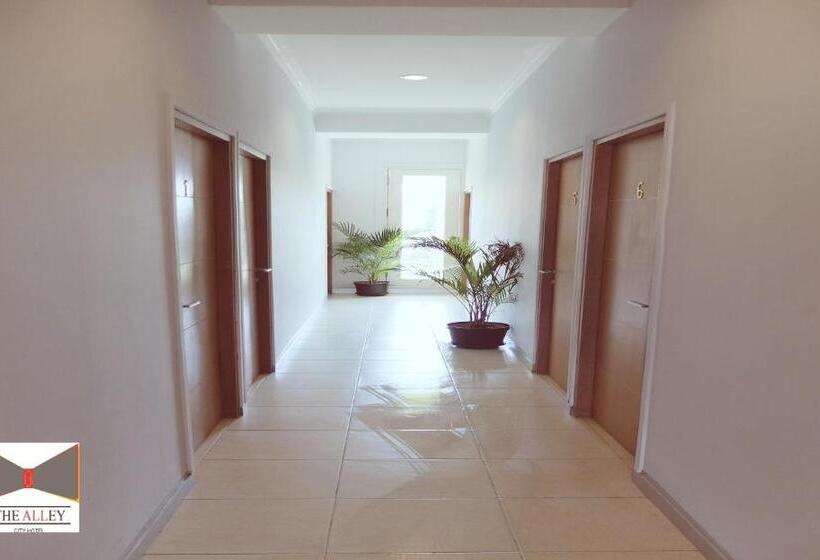 בית מלון כפרי The Alley City