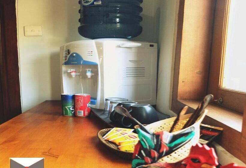 בית מלון כפרי The Alley City