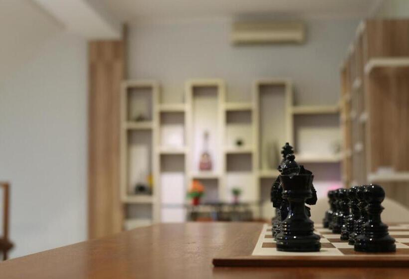 בית מלון כפרי The Alley City