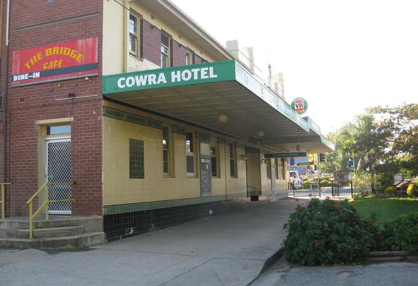 호텔 The Cowra