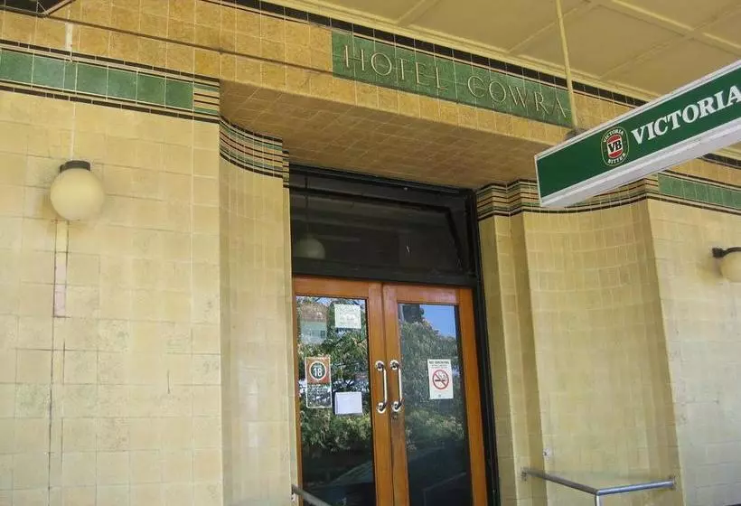 호텔 The Cowra