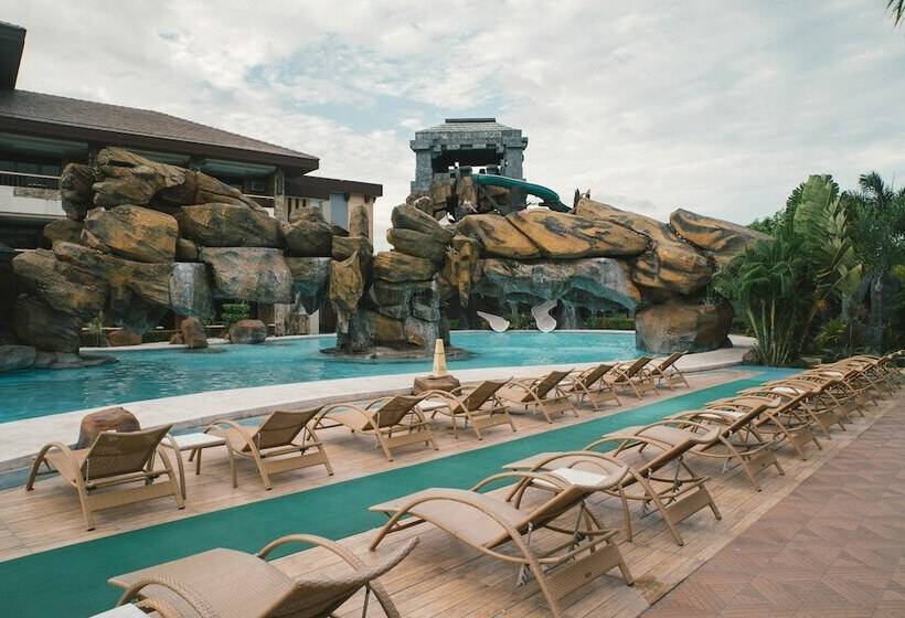 Resort Cebu Westown Lagoon  South Wing