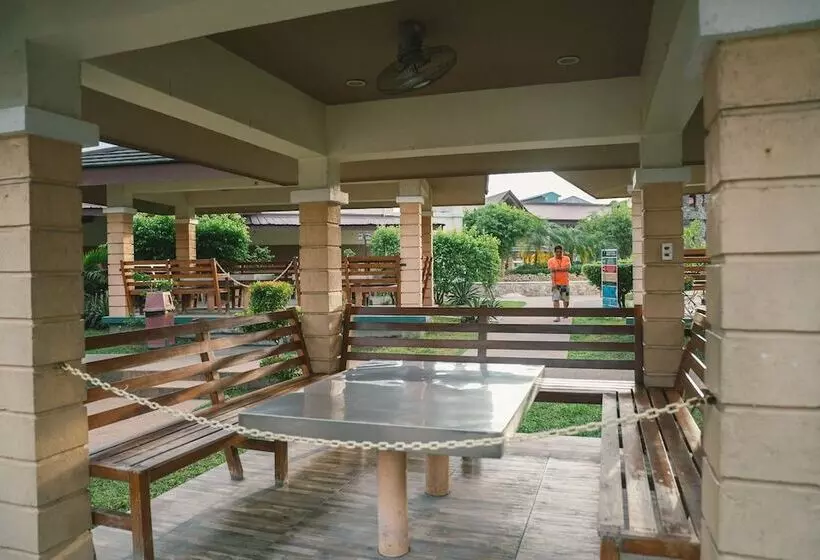 Lomakeskus Cebu Westown Lagoon South Wing