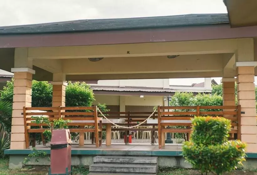 Lomakeskus Cebu Westown Lagoon South Wing
