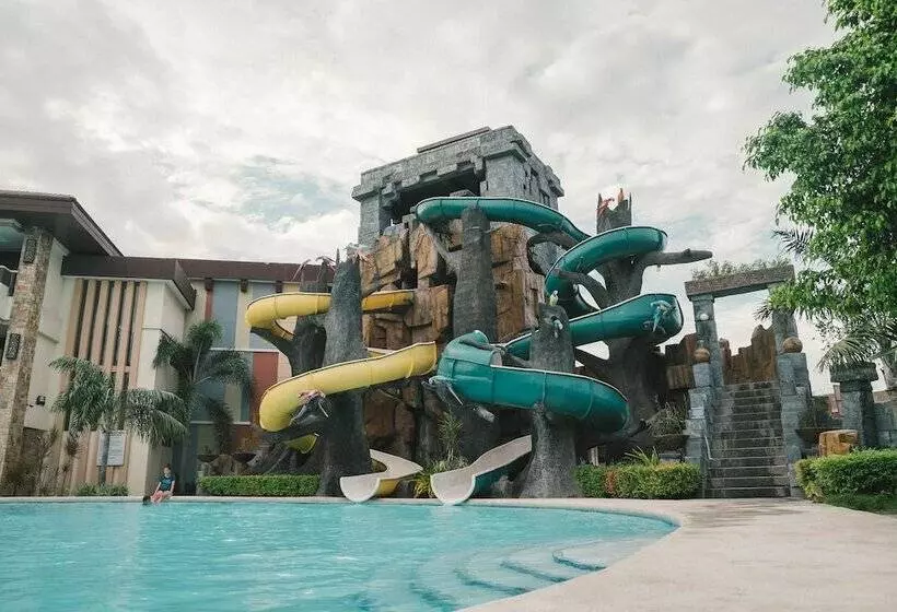 Lomakeskus Cebu Westown Lagoon South Wing